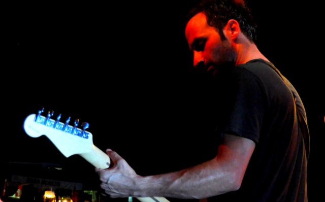 guitale49.jpg